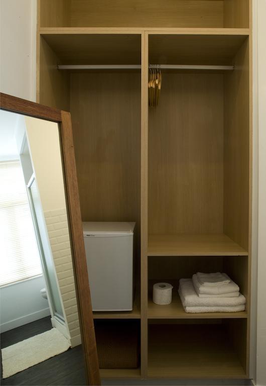 Bed & Breakfast Antwerp B&B 3*